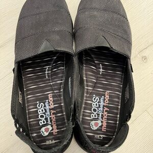 BOBS Skechers Black Flats Slip-On Loafers